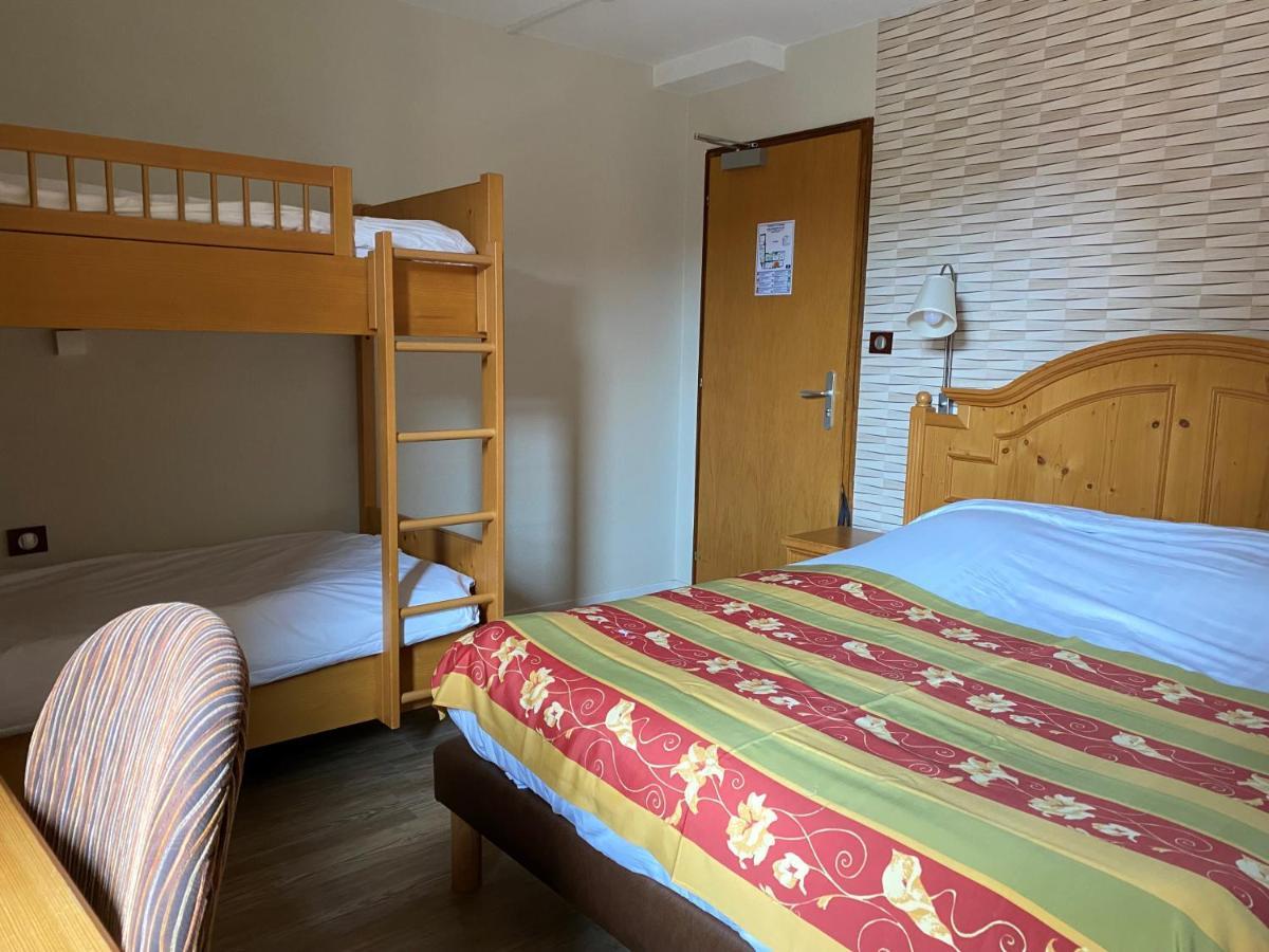 ריקוויר Hotel Au Cerf מראה חיצוני תמונה